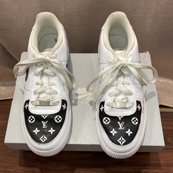 Nike Air Force 1 Custom design shoe with Louis Vuitton & Horizon of Los Angeles. - Picture 2 of 9